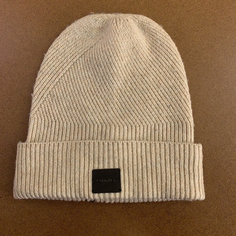 Calvin Klein Mens One Size Beige Knit Side Transfer Cuff Beanie Hat NWT